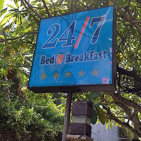 24/7 Bed & Breakfast Jimbaran  Exterior photo